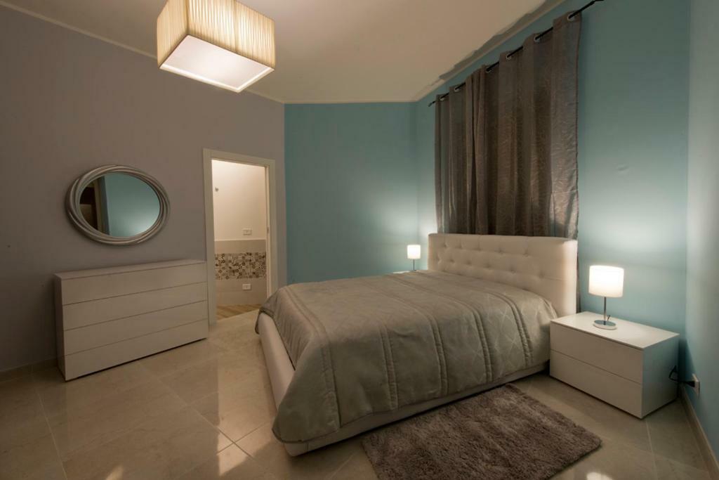 Casa Bella - 3 Baths - Walk To Ortigia Daire Siraküza Dış mekan fotoğraf