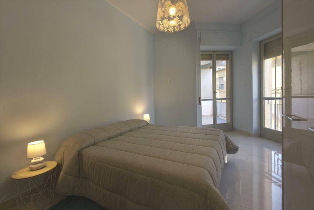 Casa Bella - 3 Baths - Walk To Ortigia Daire Siraküza Dış mekan fotoğraf